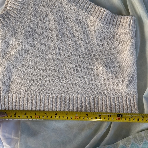 Madewell One-Shoulder Knit Top - Picture 4 of 9